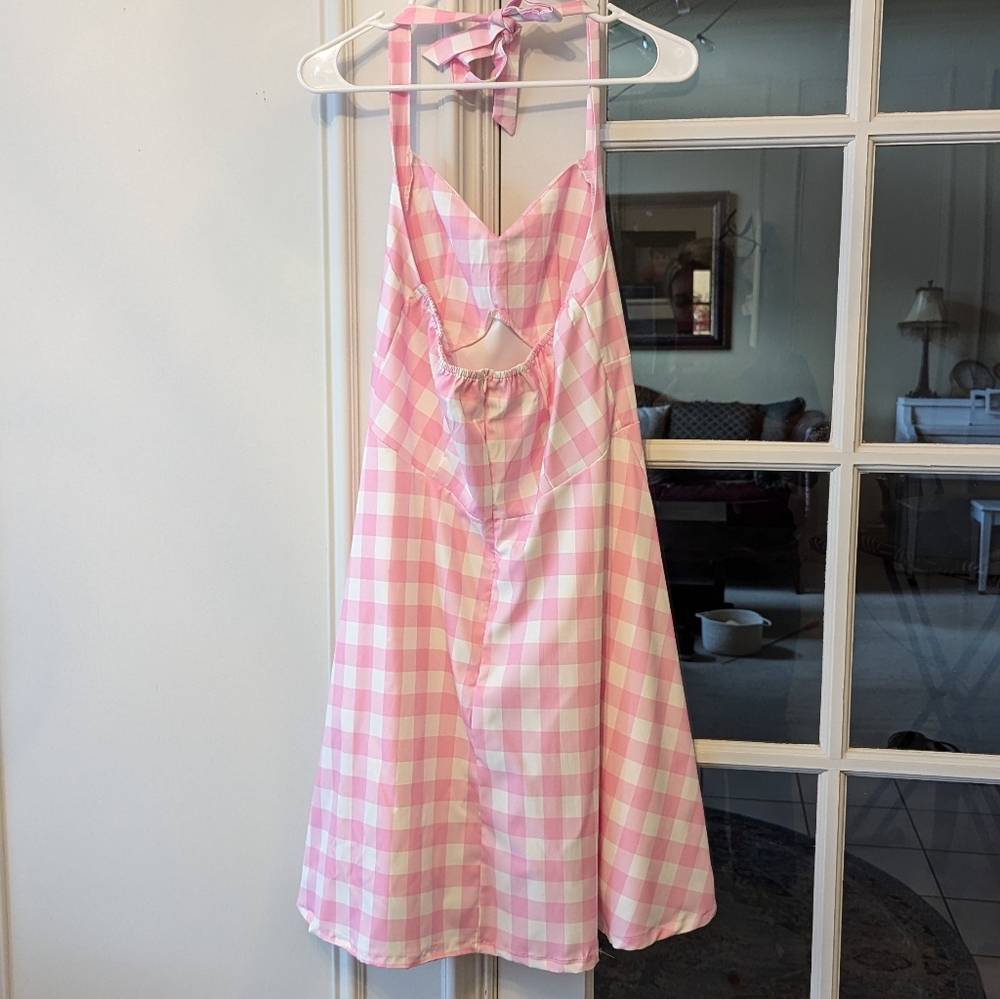 Barbie Costume Halloween (Peri-menopausal Barbie!) - Picture 10 of 16